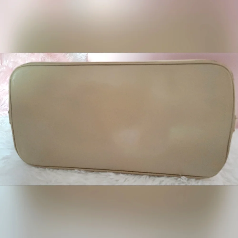 Louis Vuitton Monogram Canvas Alma Crossbody Bag with Cream Trim and Beige Strap